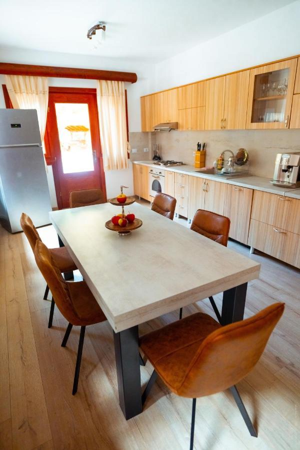 Casa Cheile Dambovicioarei - Cabana 2 Dîmbovicioara Εξωτερικό φωτογραφία